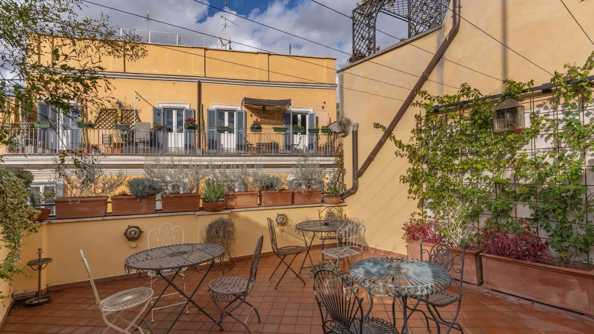 Residenza Brama - Art Aparthotel Rome